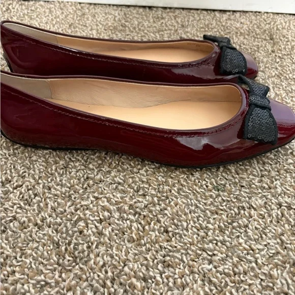 Kate Spade Patent Leather Ballet Burgandy with a Black Bow - Picture 4 of 9